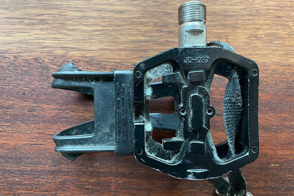 exercise bike pedal replacement